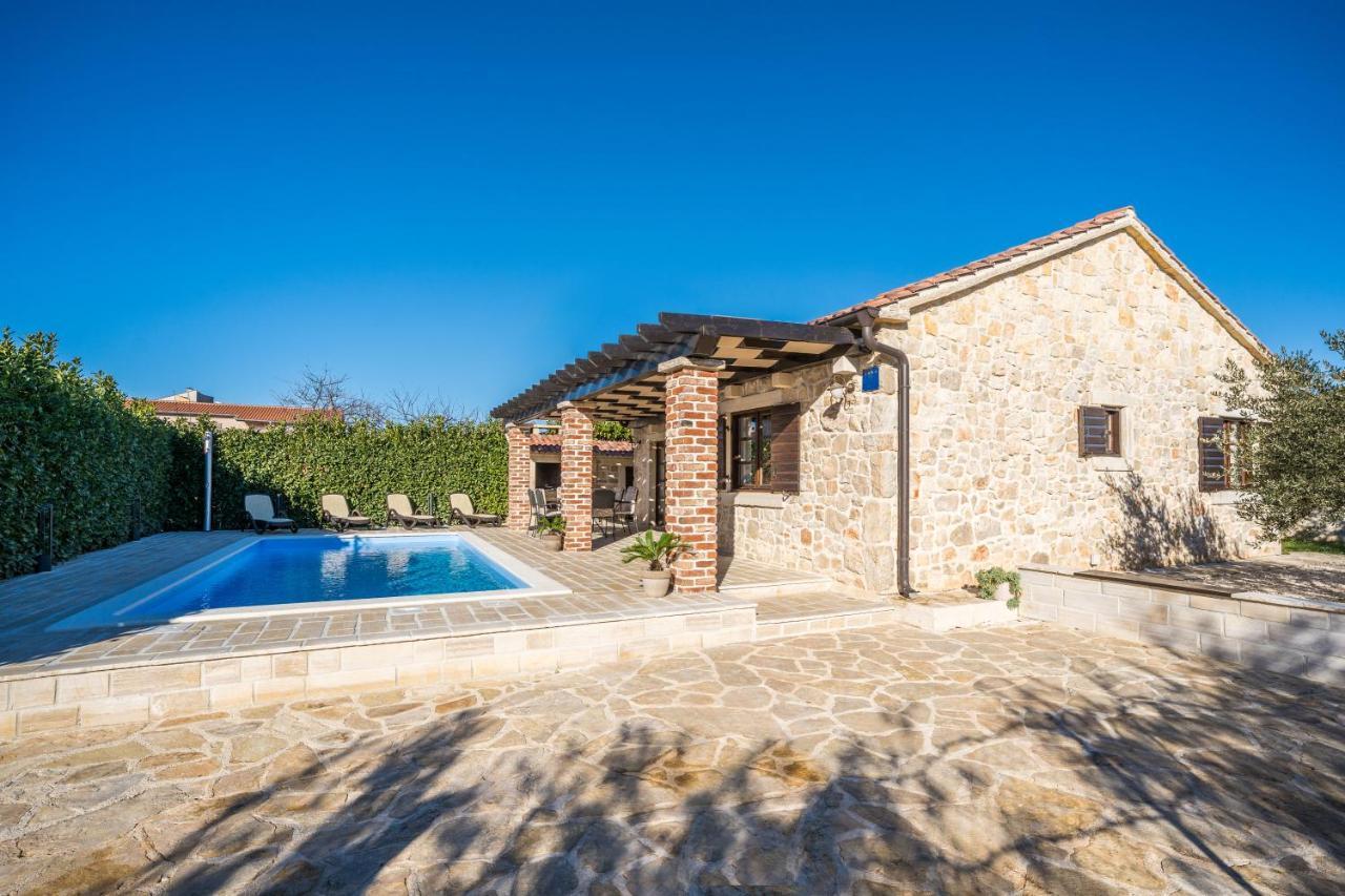 Holiday Home Sandra Sukošan 외부 사진